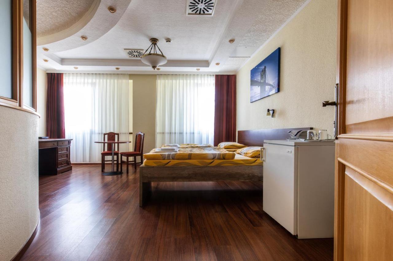 Napfeny Panzio Es Rendezvenyhaz Hotel แก็ชแกเมต ภายนอก รูปภาพ